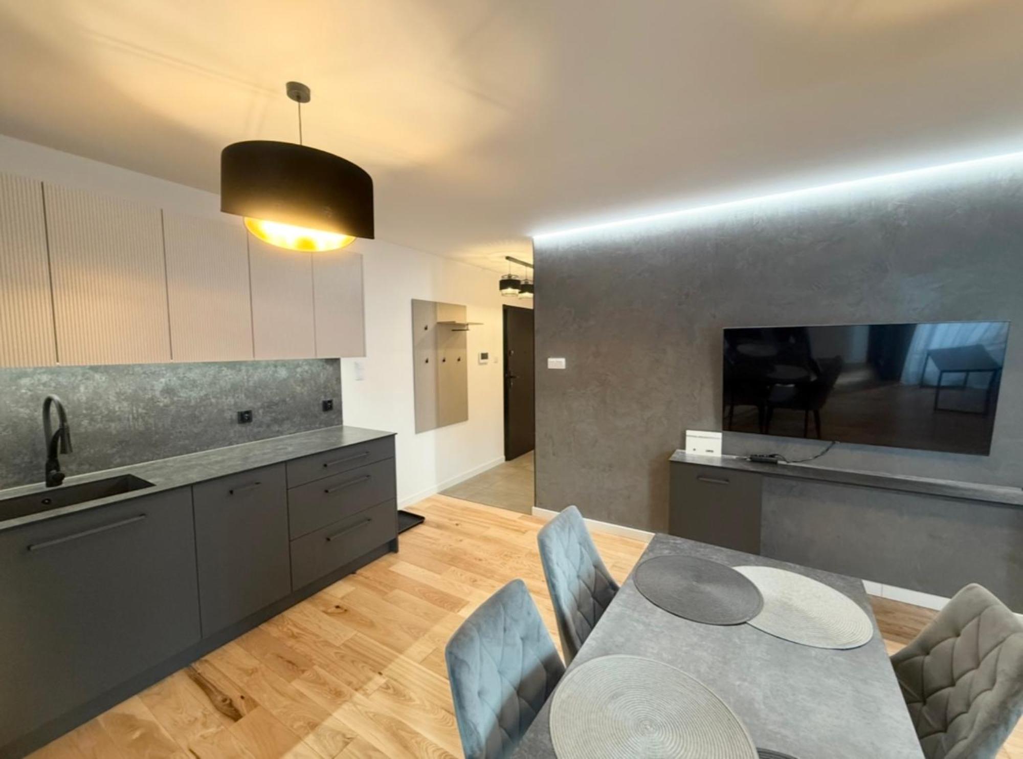 Vistula Avenue Apartment Free Parking, Swimming Pool, Sauna & Gym Красков Екстериор снимка